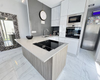 Reventa - Villa independiente - Villamartín