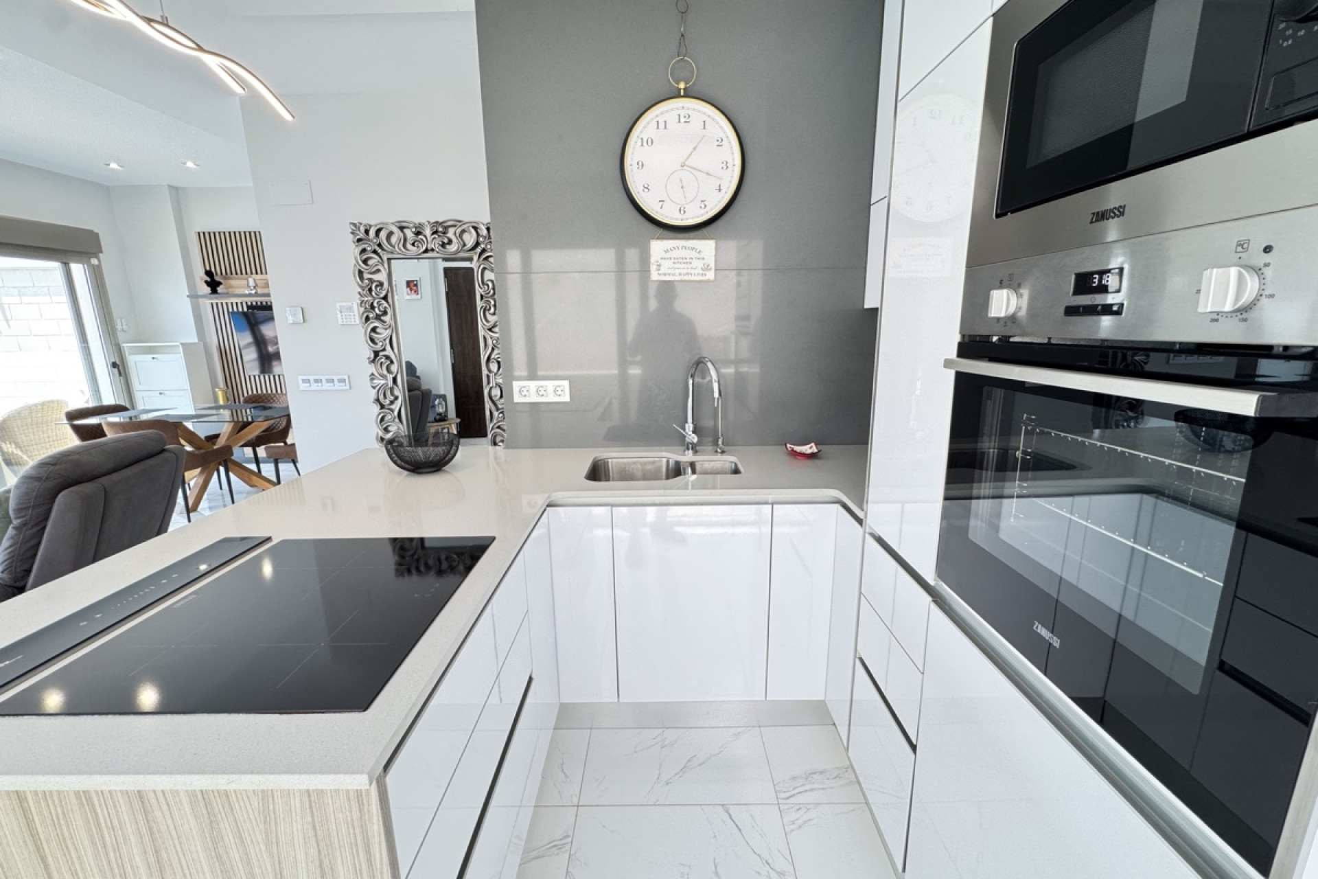 Reventa - Villa independiente - Villamartín