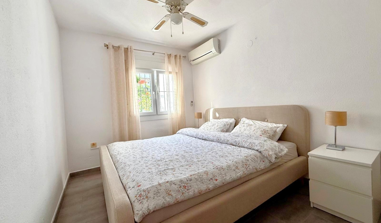 Reventa - Villa independiente - Villamartín