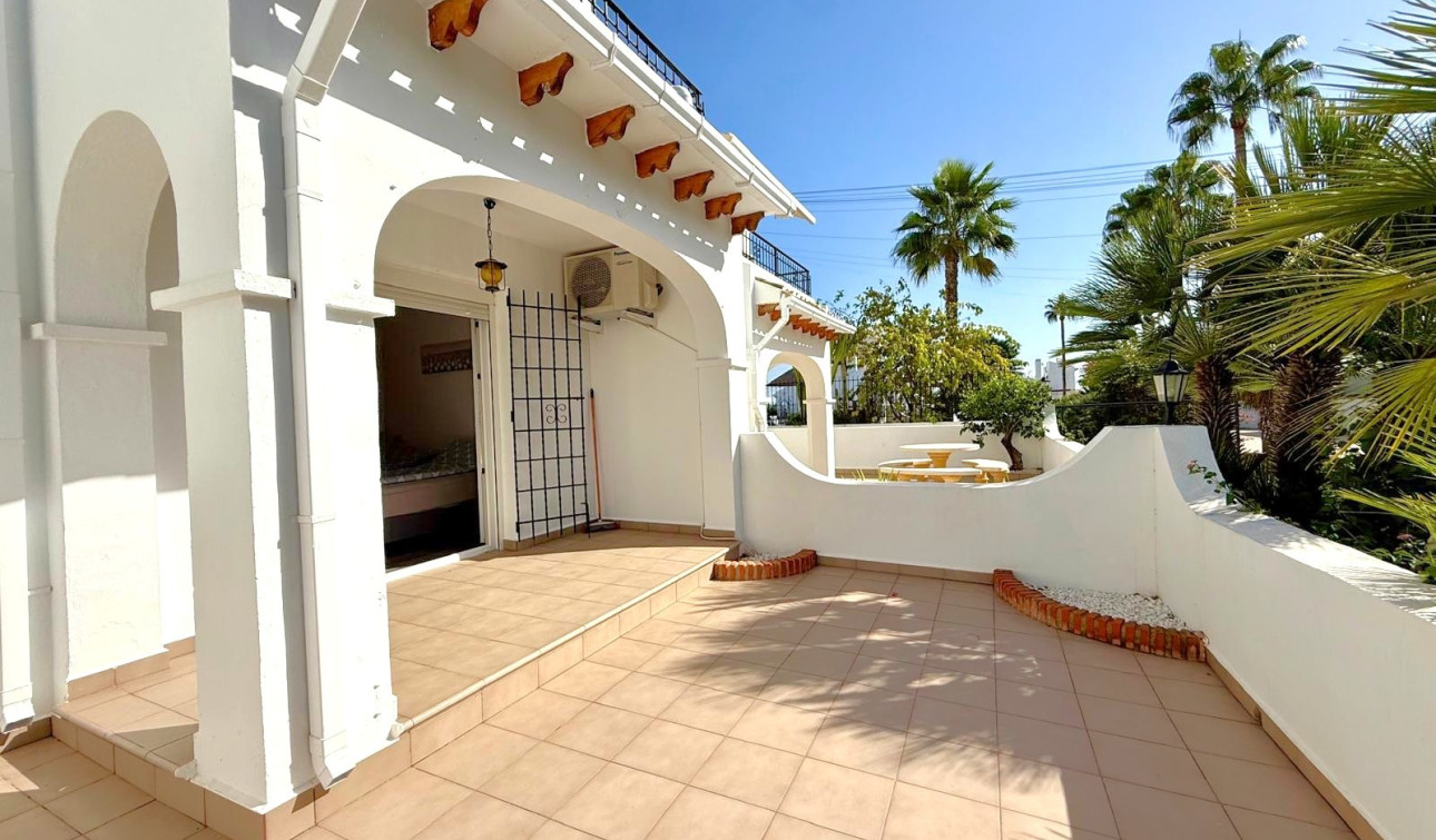 Reventa - Villa independiente - Villamartín