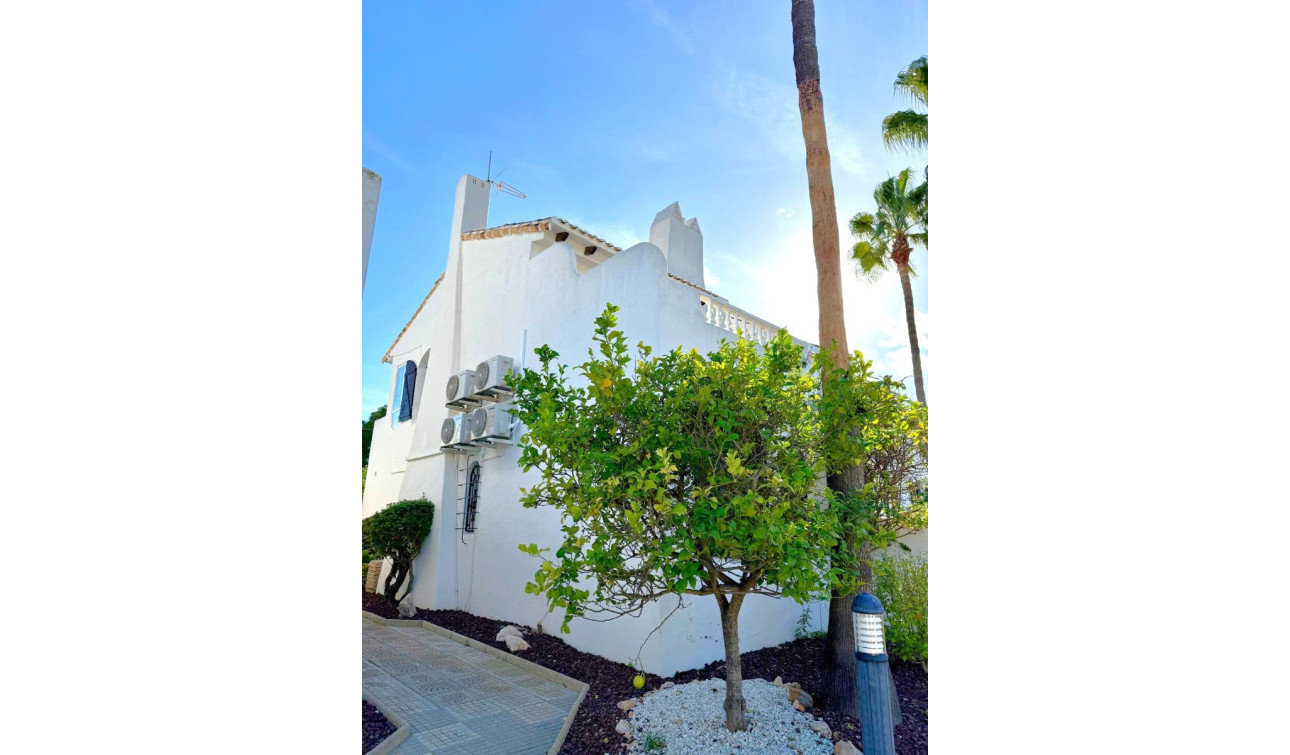 Reventa - Villa independiente - Villamartín