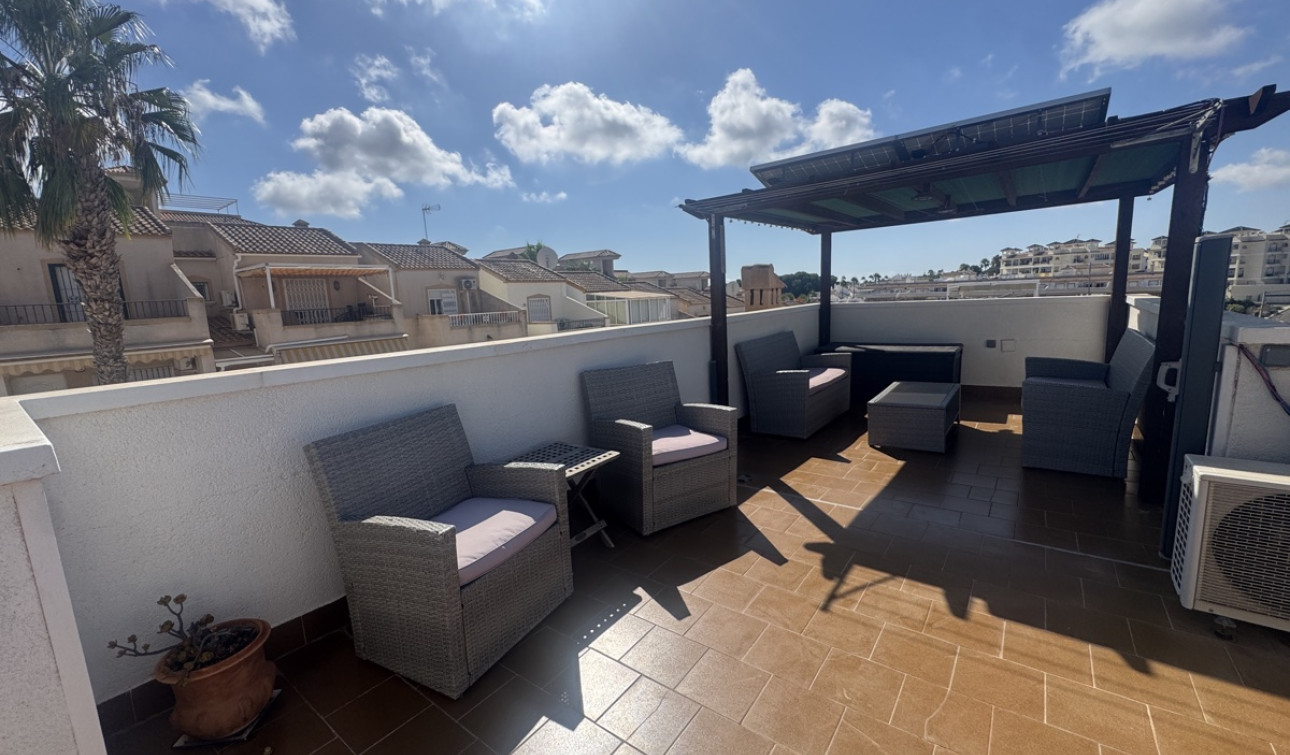 Reventa - Villa independiente - Villamartín