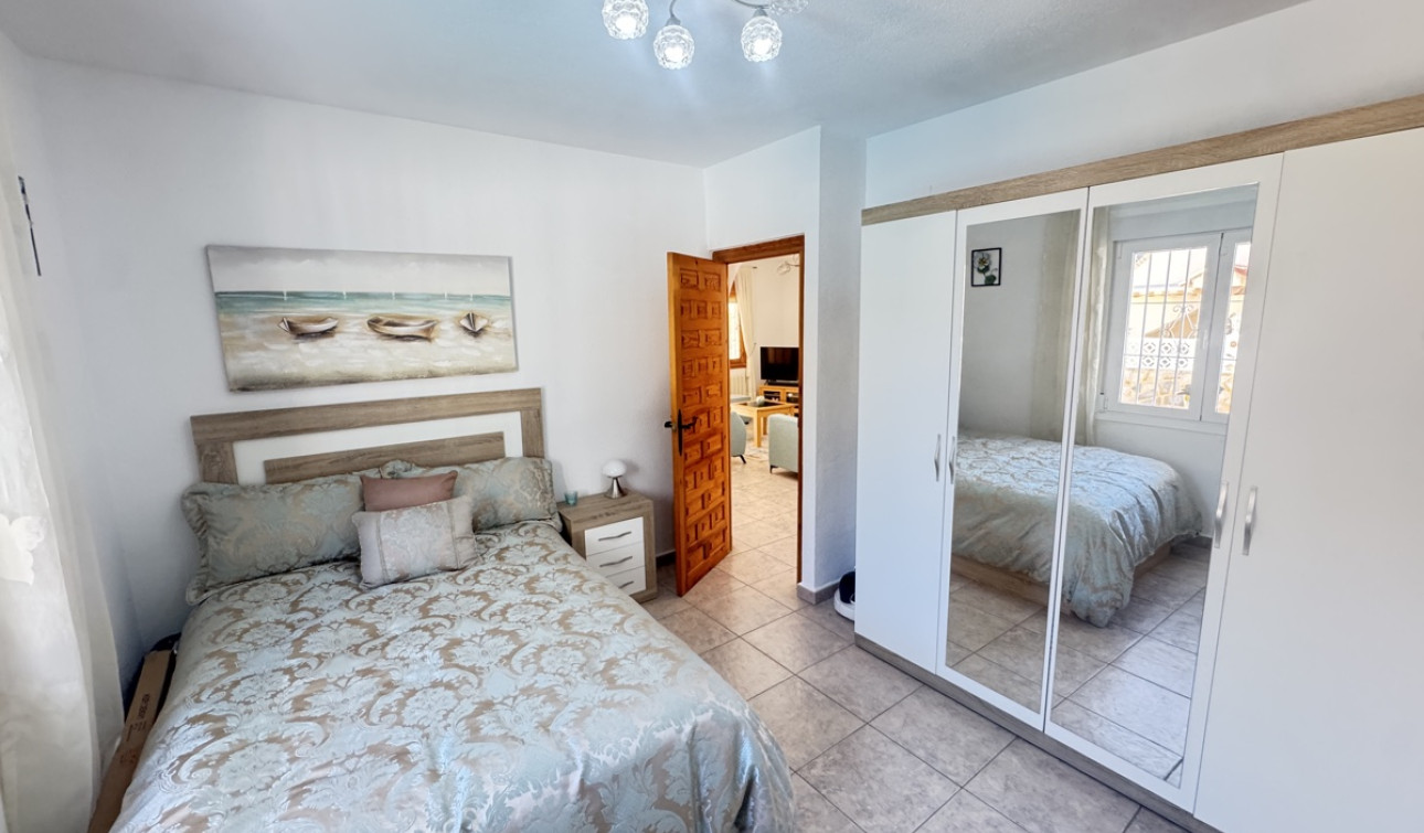 Reventa - Villa independiente - Villamartín