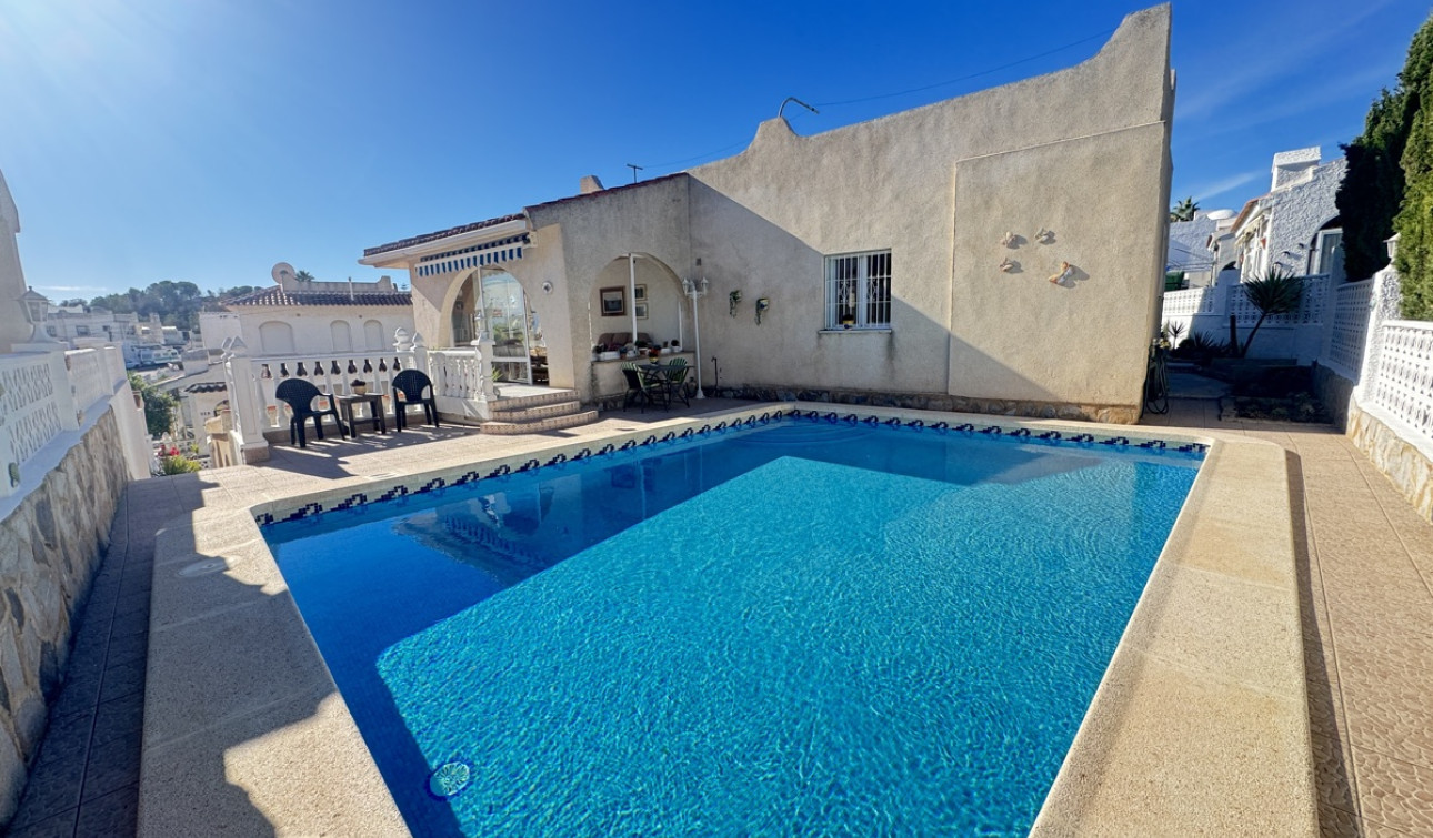 Reventa - Villa independiente - Villamartín