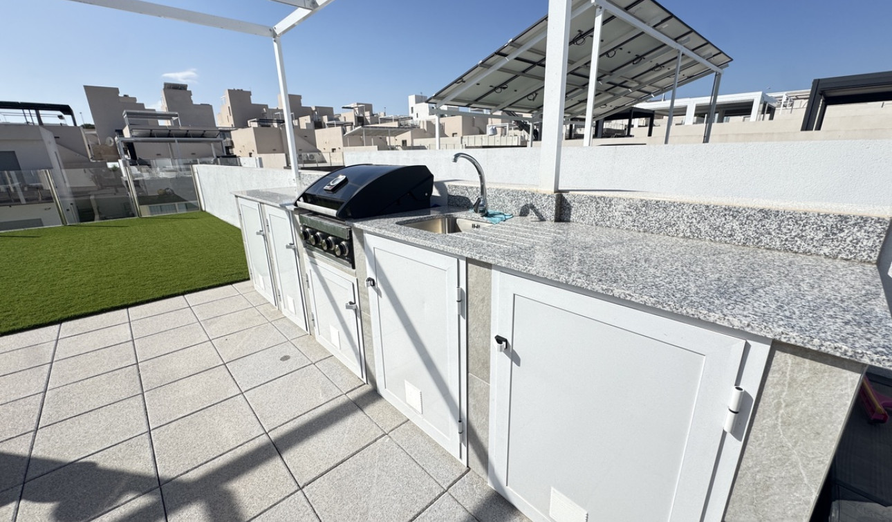 Reventa - Villa independiente - Villamartín