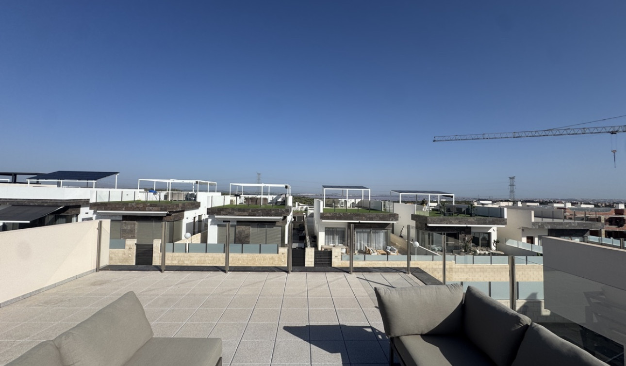 Reventa - Villa independiente - Villamartín