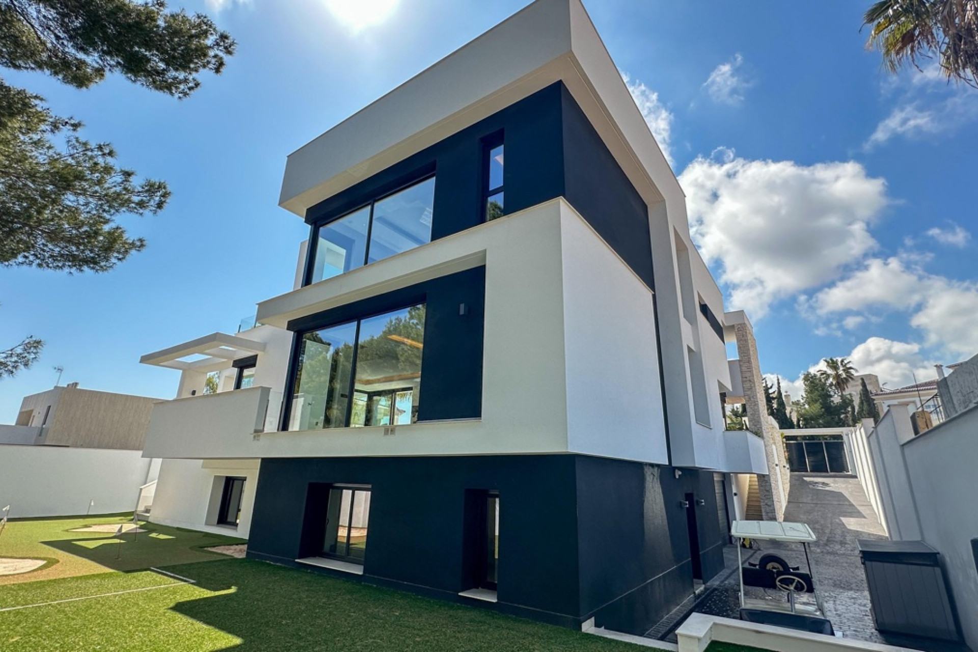 Reventa - Villa independiente - Villamartín