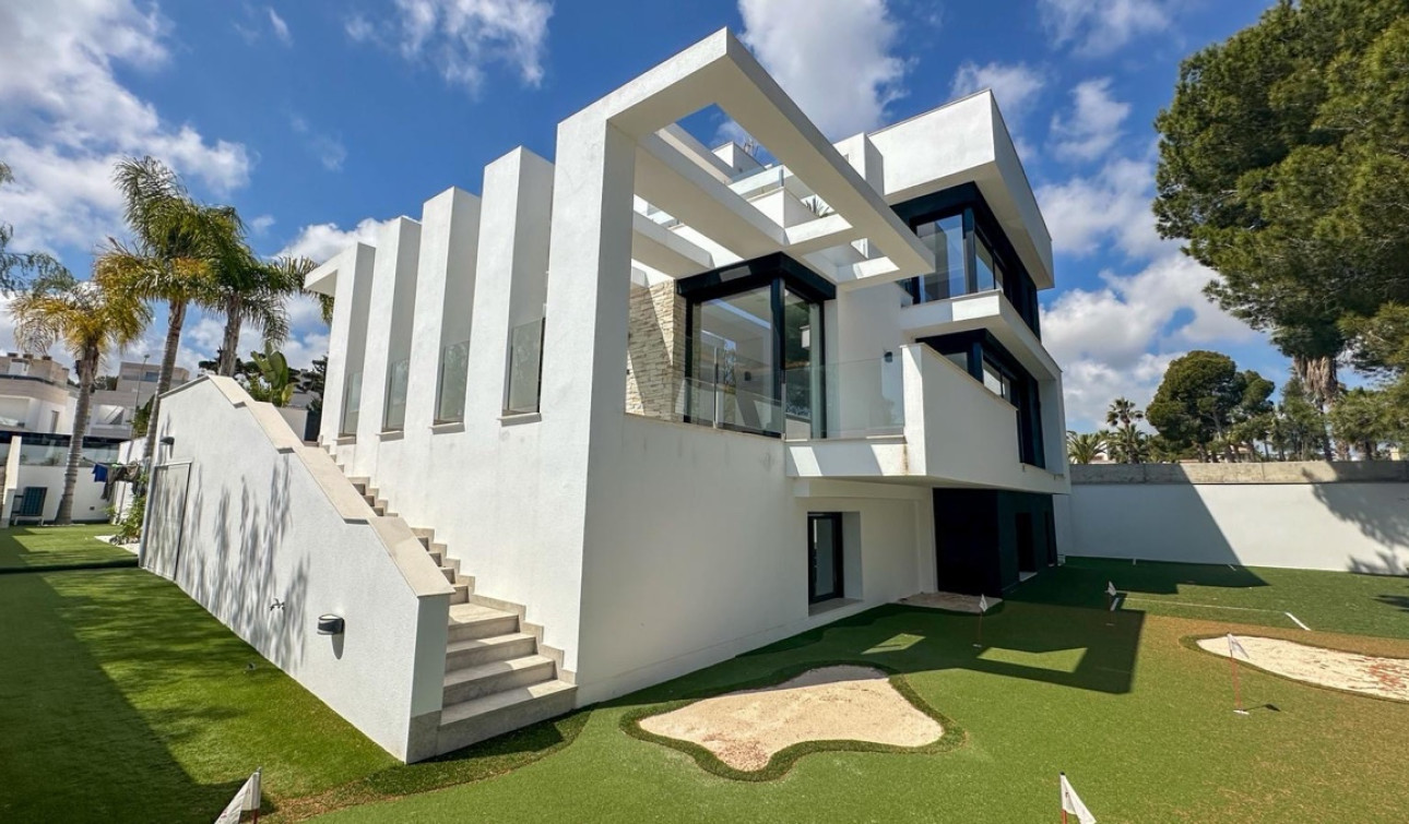 Reventa - Villa independiente - Villamartín