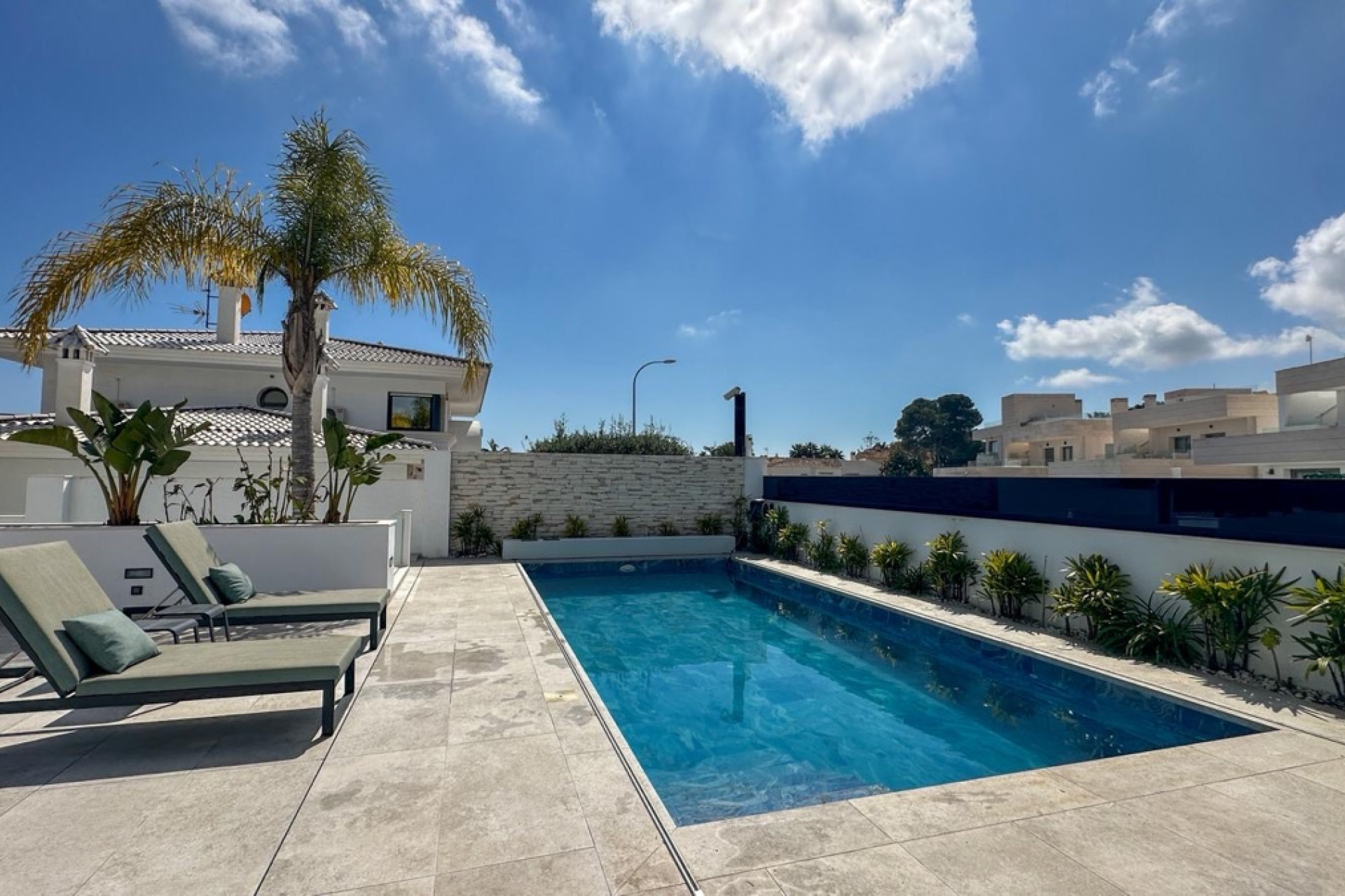 Reventa - Villa independiente - Villamartín