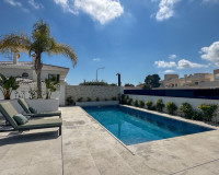 Reventa - Villa independiente - Villamartín