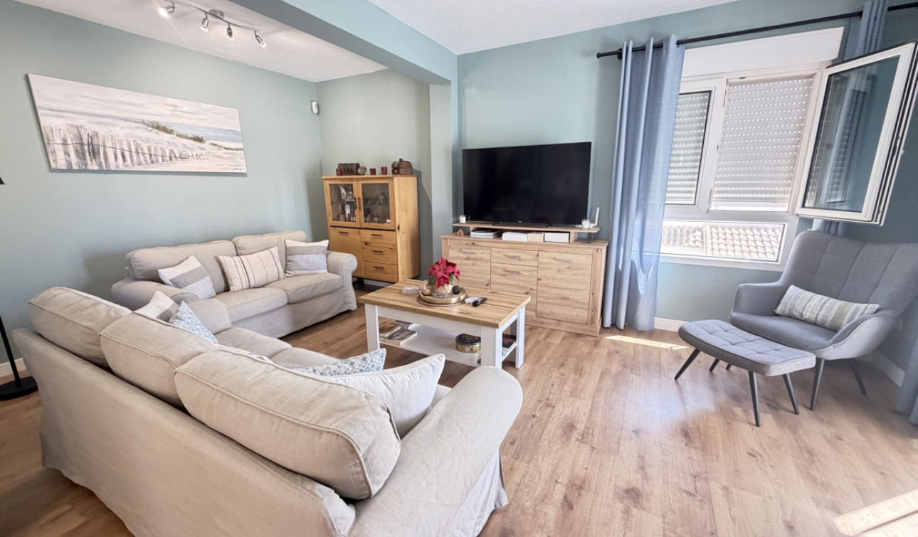 Reventa - Villa independiente - Villamartín