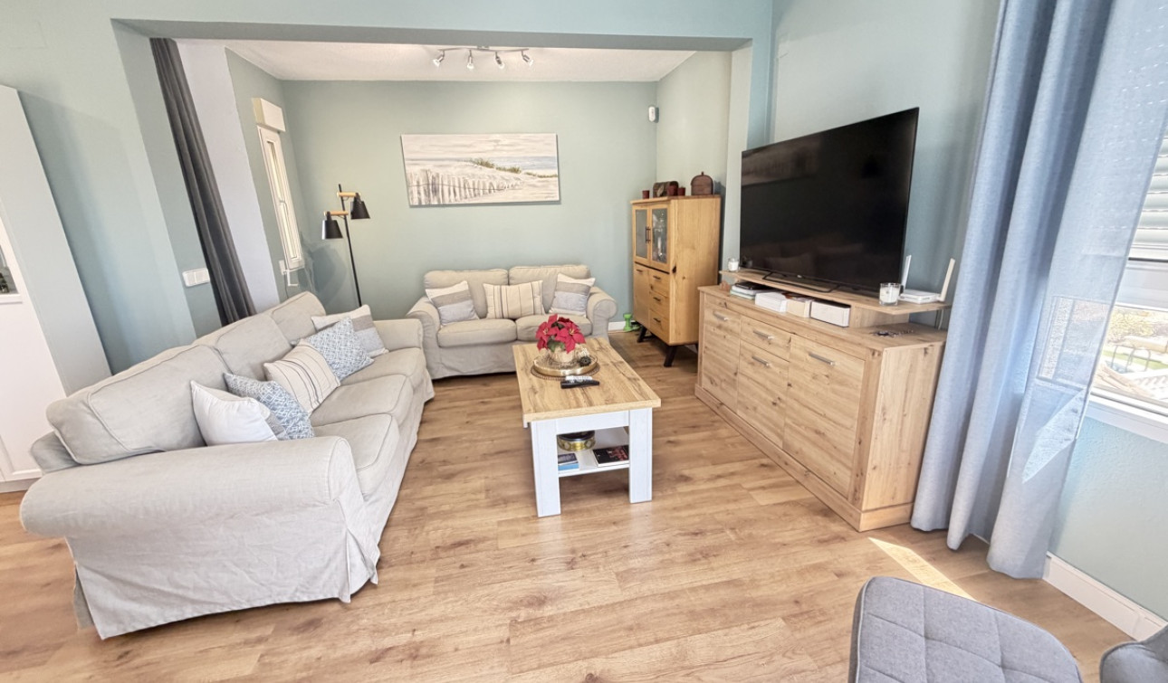Reventa - Villa independiente - Villamartín