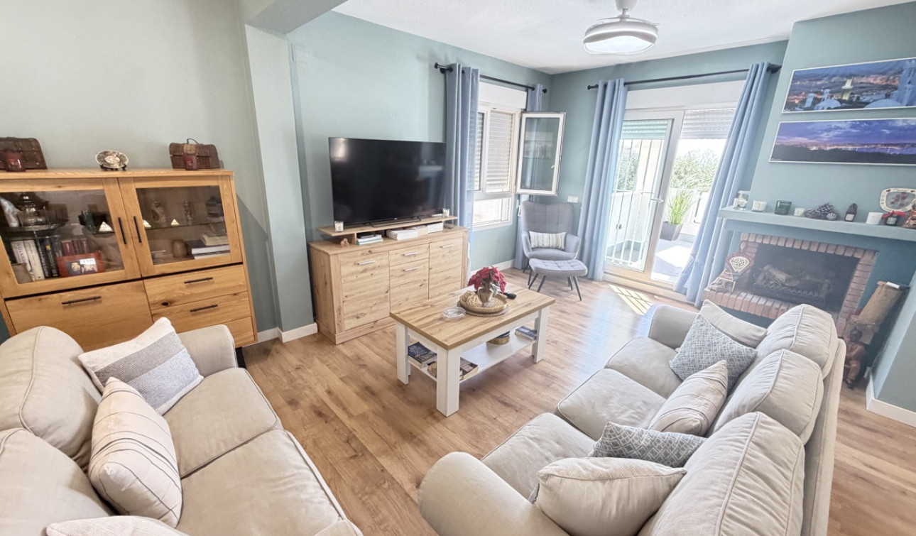 Reventa - Villa independiente - Villamartín