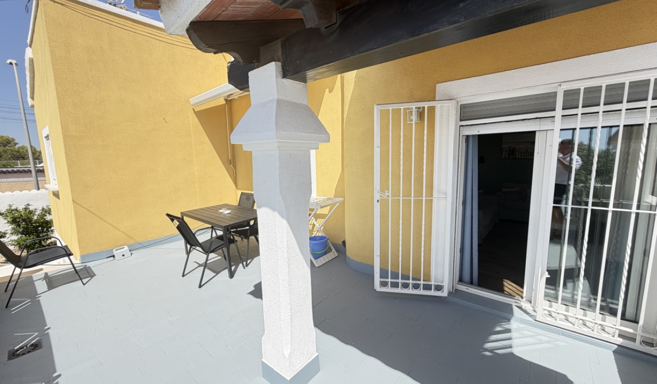 Reventa - Villa independiente - Villamartín
