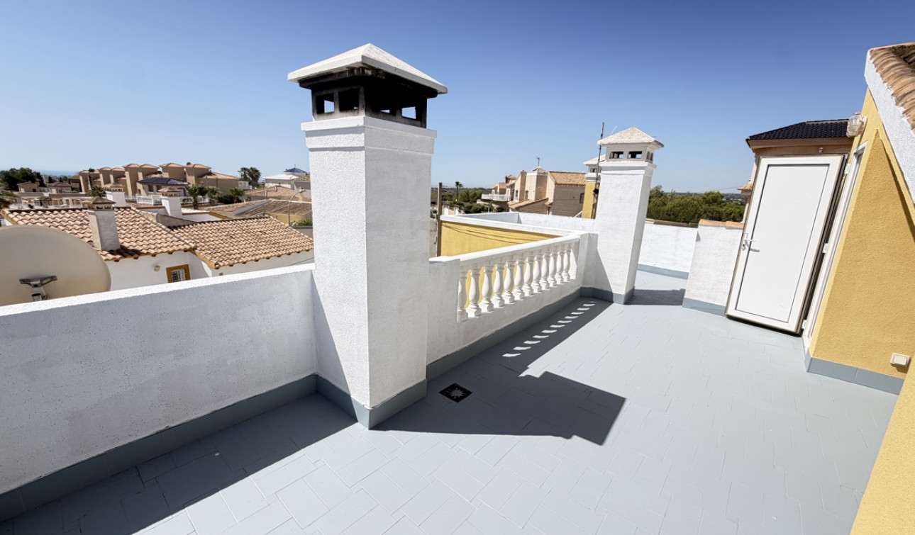 Reventa - Villa independiente - Villamartín