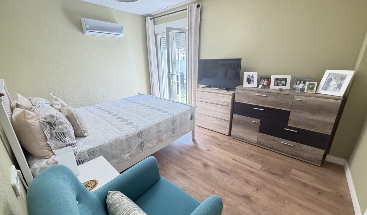 Reventa - Villa independiente - Villamartín