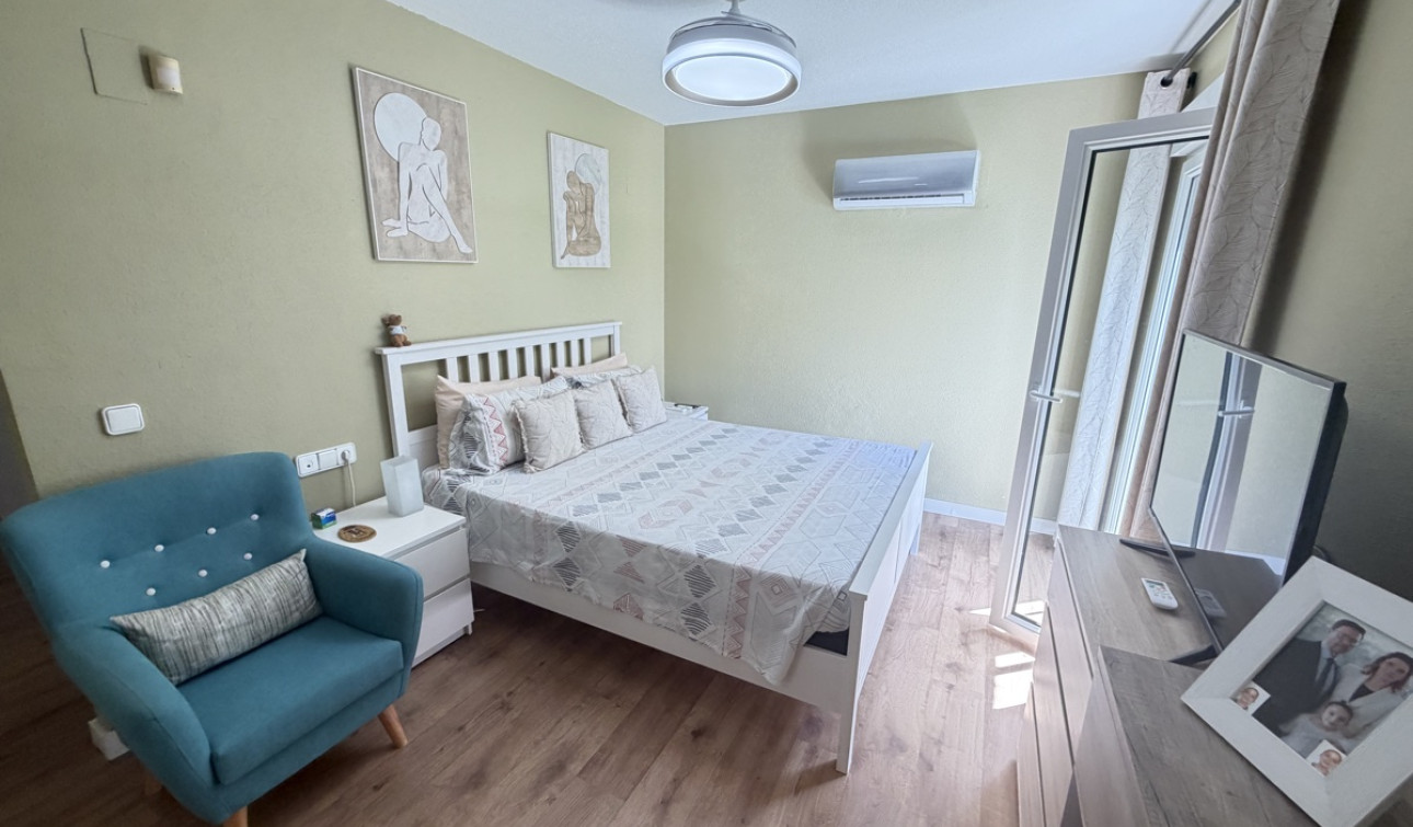 Reventa - Villa independiente - Villamartín