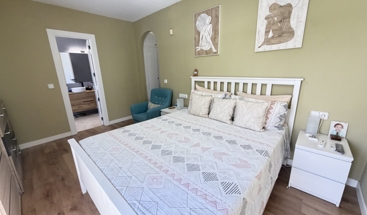 Reventa - Villa independiente - Villamartín