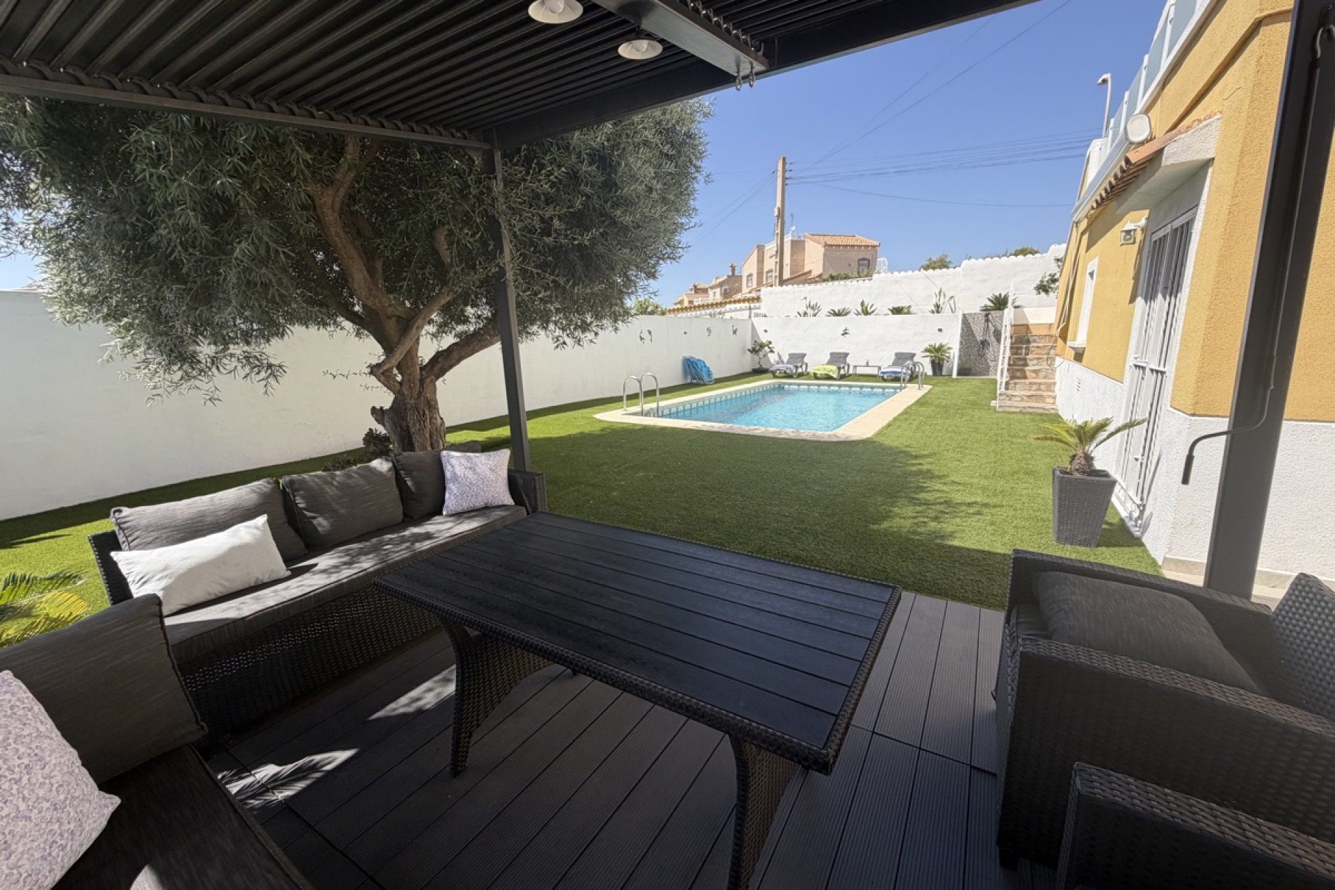 Reventa - Villa independiente - Villamartín