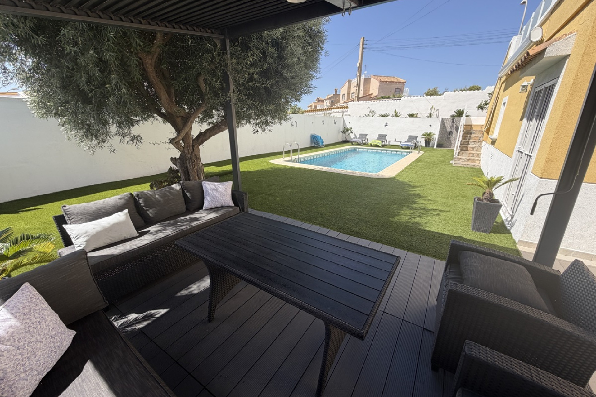 Reventa - Villa independiente - Villamartín