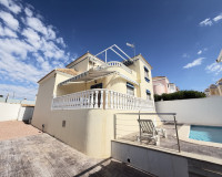 Reventa - Villa independiente - Villamartín