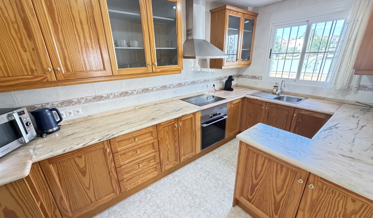 Reventa - Villa independiente - Villamartín