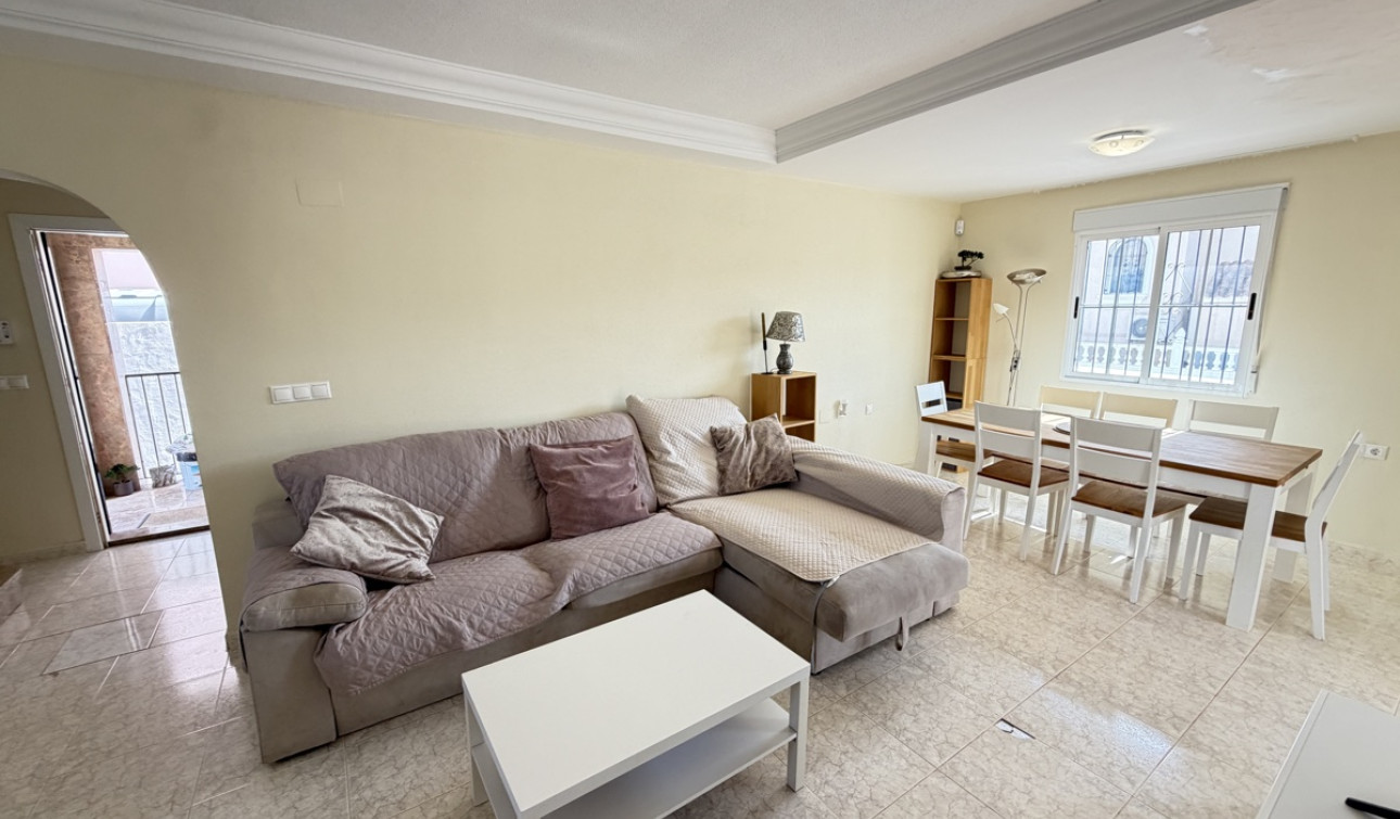 Reventa - Villa independiente - Villamartín