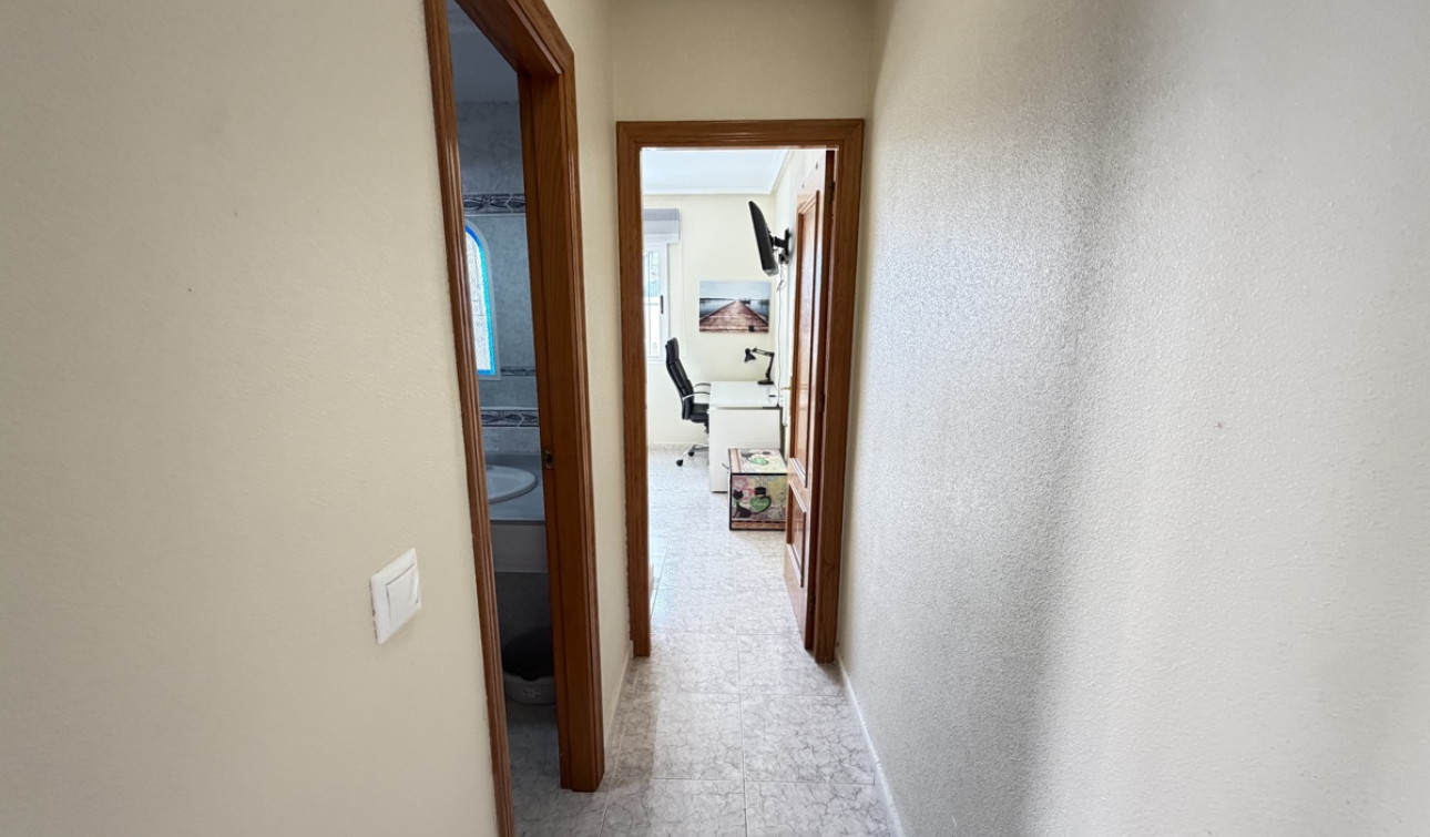 Reventa - Villa independiente - Villamartín