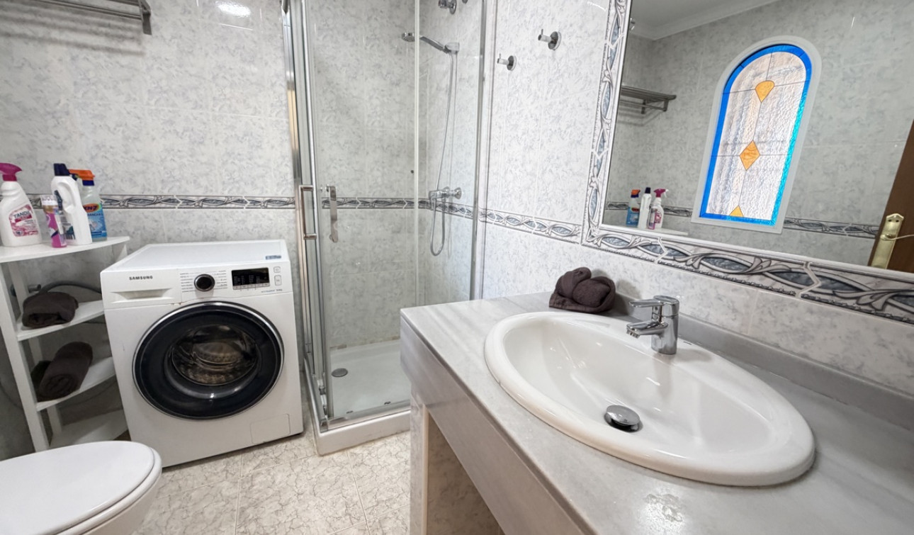 Reventa - Villa independiente - Villamartín