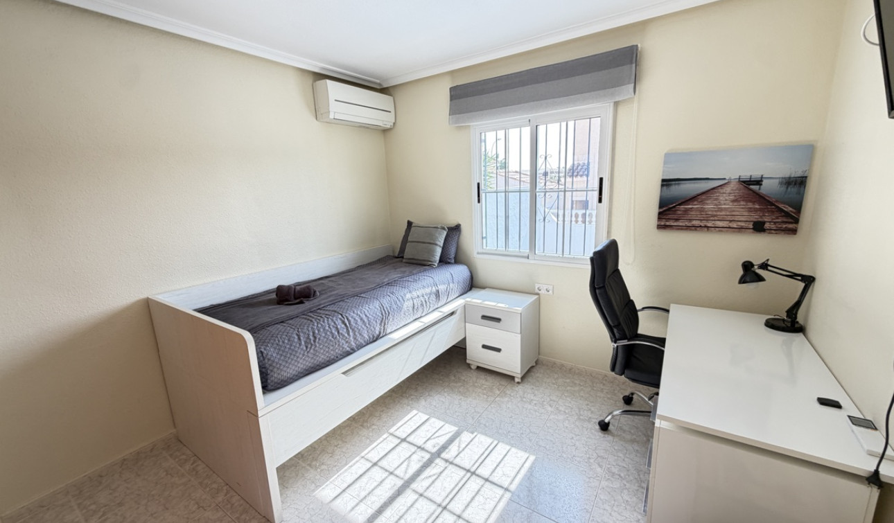 Reventa - Villa independiente - Villamartín