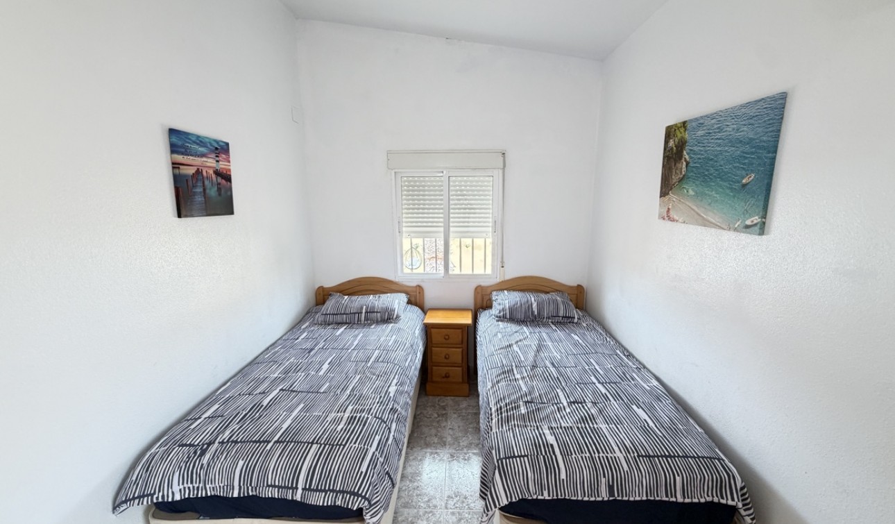 Reventa - Villa independiente - Villamartín