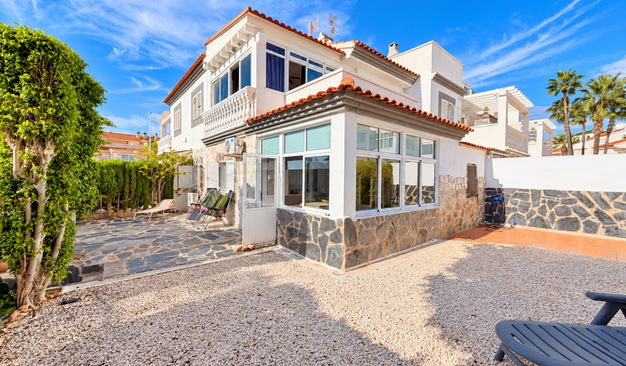Reventa - Villa Pareada - Alicante - La Florida