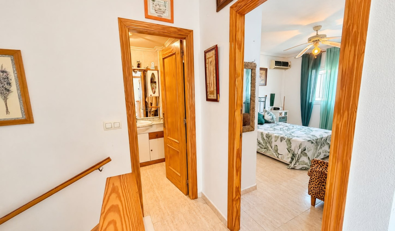 Reventa - Villa Pareada - Alicante - La Florida