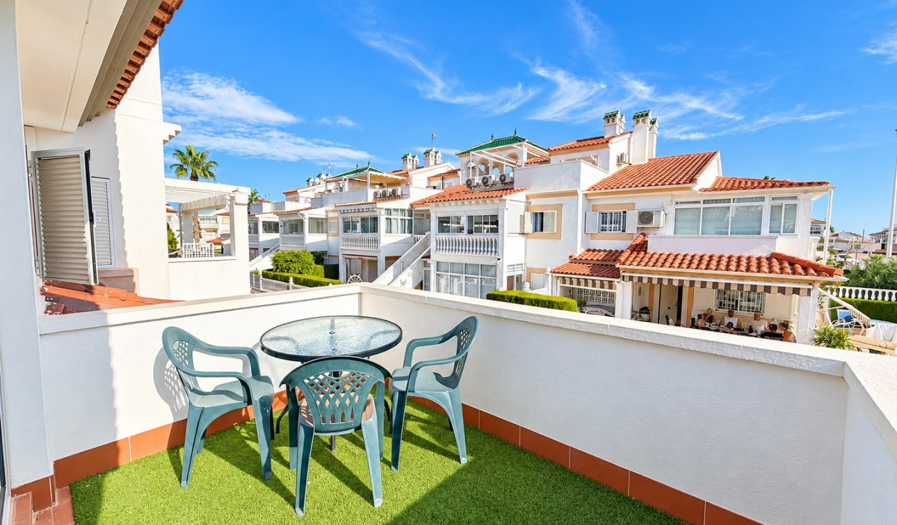 Reventa - Villa Pareada - Alicante - La Florida