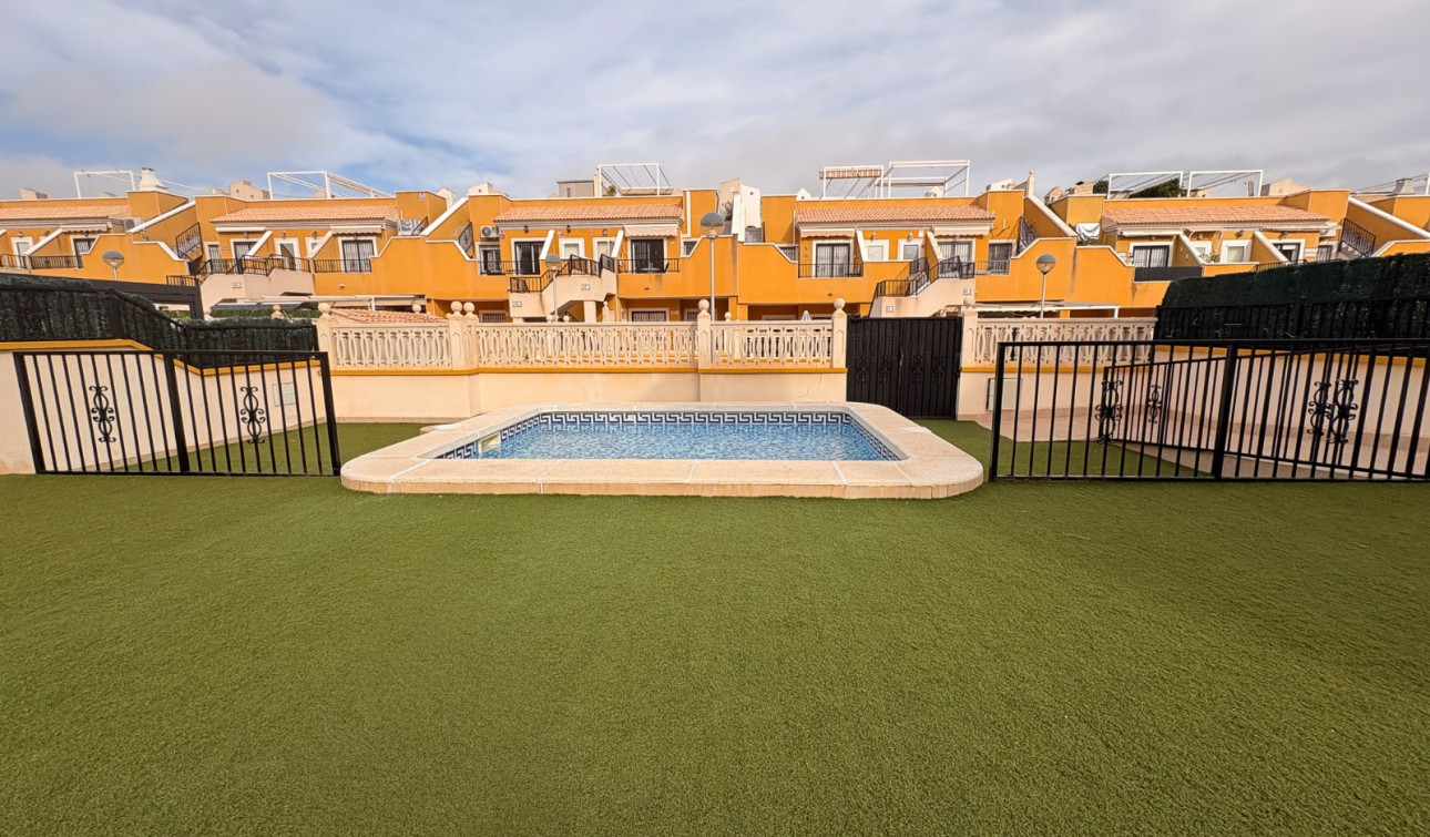 Reventa - Villa Pareada - Arenales del Sol - Arenales Del Sol