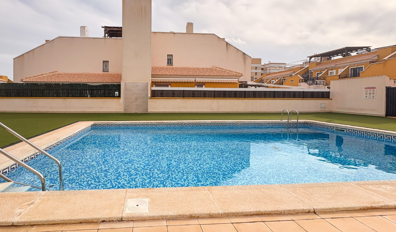 Reventa - Villa Pareada - Arenales del Sol - Arenales Del Sol