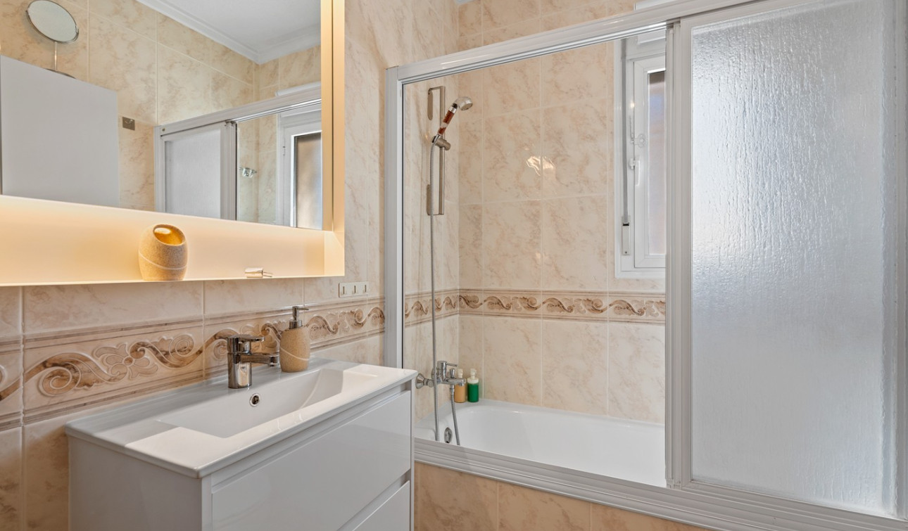 Reventa - Villa Pareada - Benijofar - Monte Azul/ El Dorado