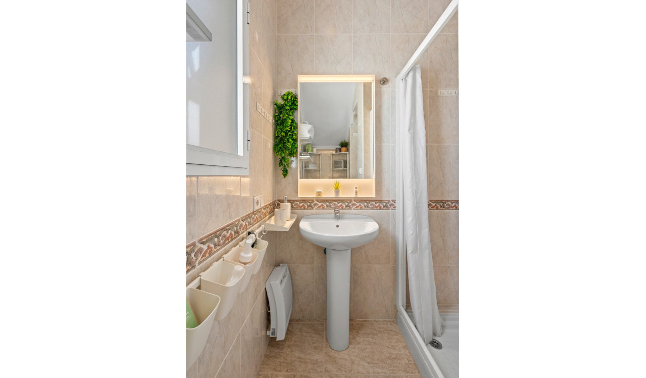 Reventa - Villa Pareada - Benijofar - Monte Azul/ El Dorado