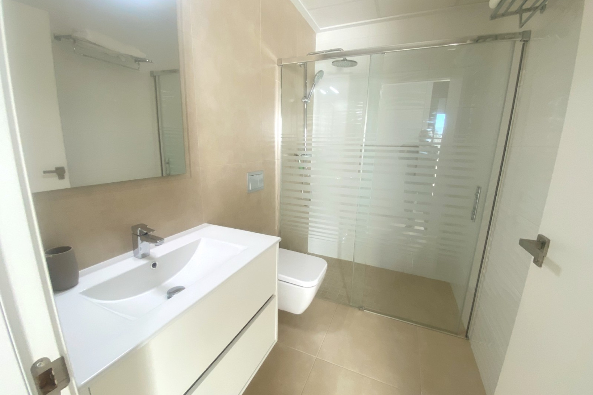 Reventa - Villa Pareada - Ciudad Quesada - Pueblo Bravo