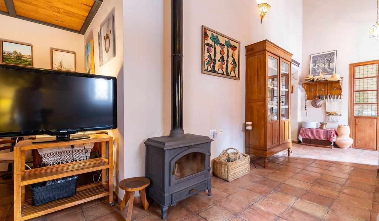 Reventa - Villa Pareada - Los Martinez Del Puerto - Los Martínez del Puerto