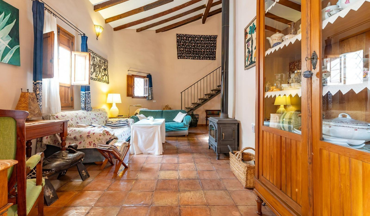 Reventa - Villa Pareada - Los Martinez Del Puerto - Los Martínez del Puerto