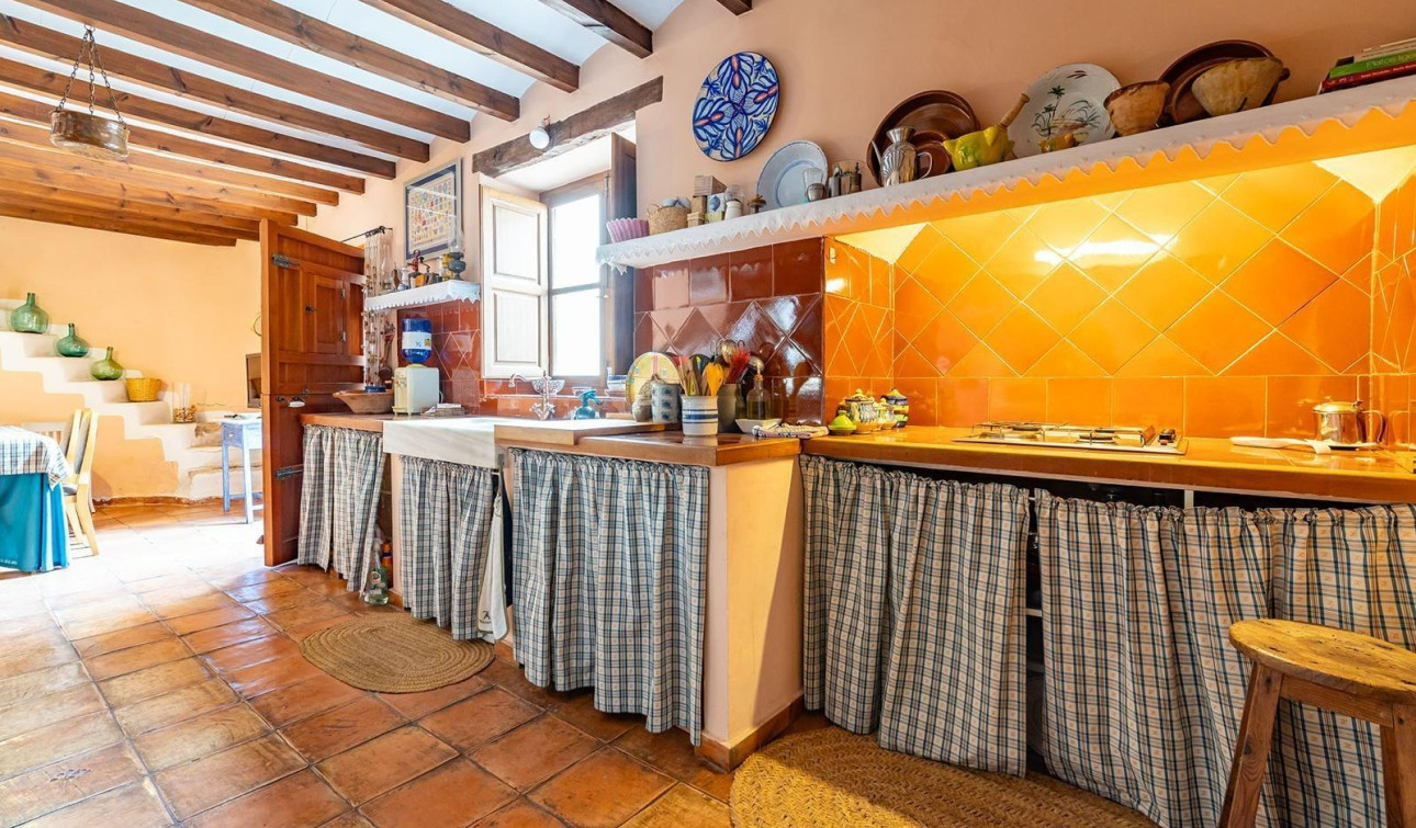 Reventa - Villa Pareada - Los Martinez Del Puerto - Los Martínez del Puerto