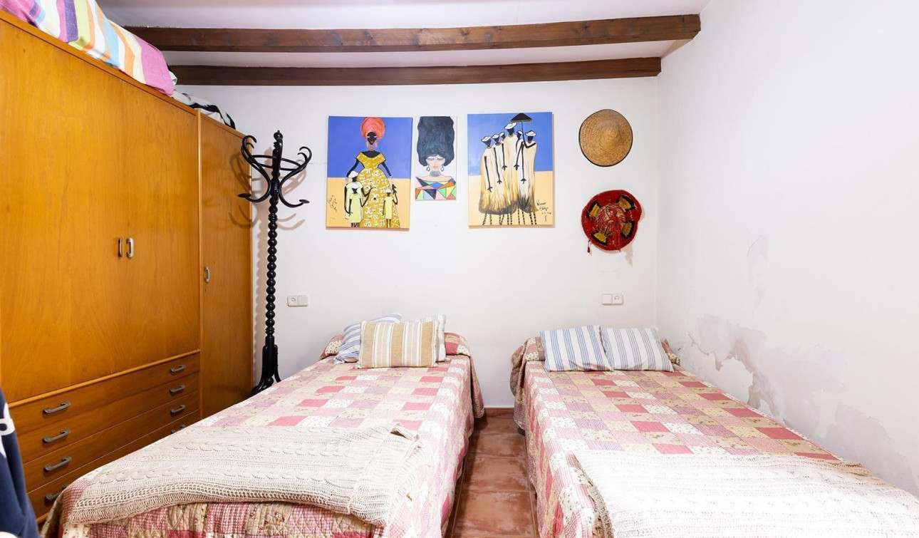 Reventa - Villa Pareada - Los Martinez Del Puerto - Los Martínez del Puerto