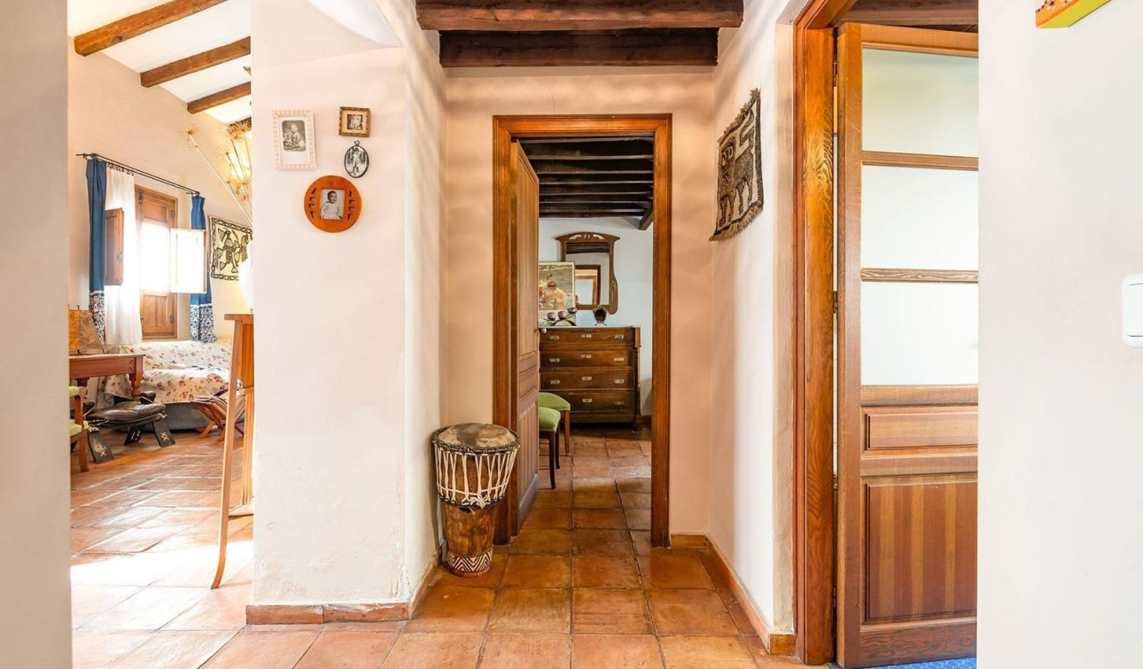 Reventa - Villa Pareada - Los Martinez Del Puerto - Los Martínez del Puerto