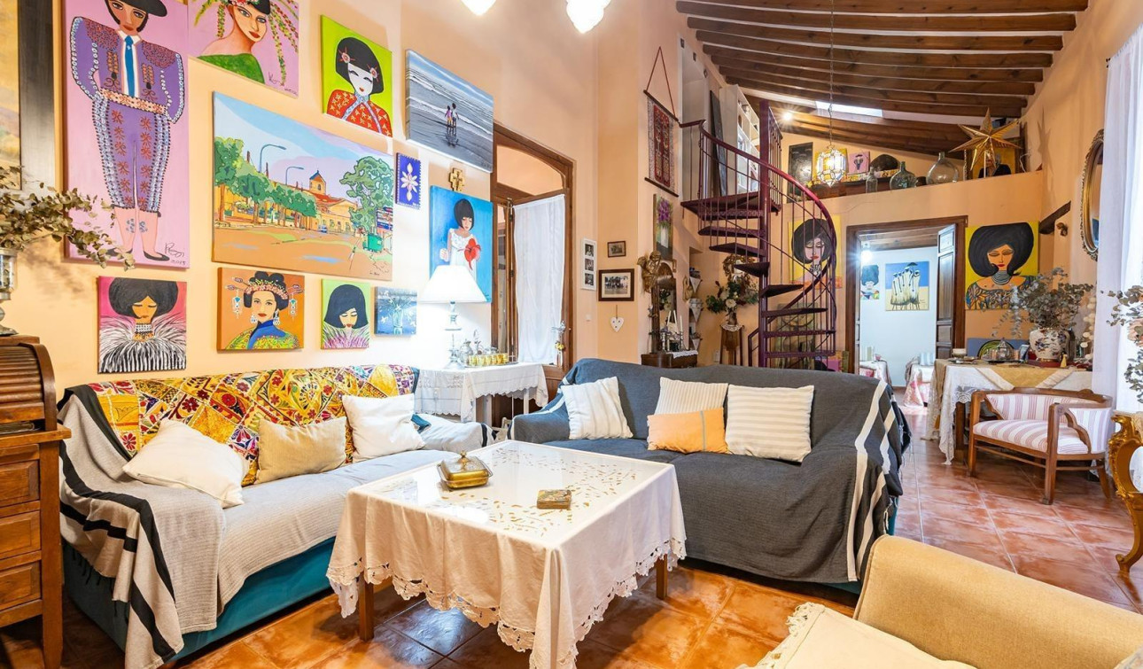 Reventa - Villa Pareada - Los Martinez Del Puerto - Los Martínez del Puerto