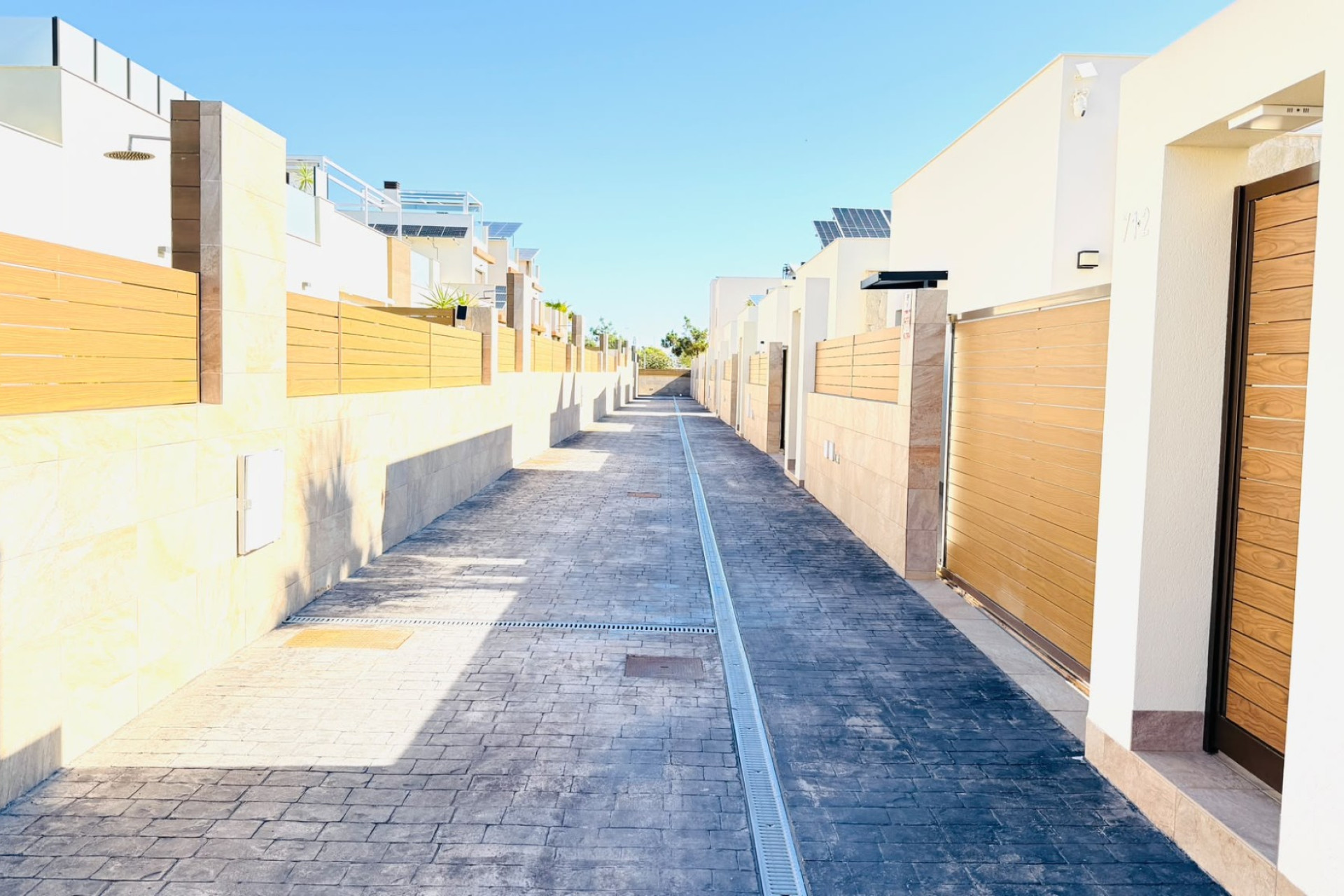 Reventa - Villa Pareada - Los Montesinos - La Herada
