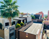 Reventa - Villa Pareada - Los Montesinos - La Herada