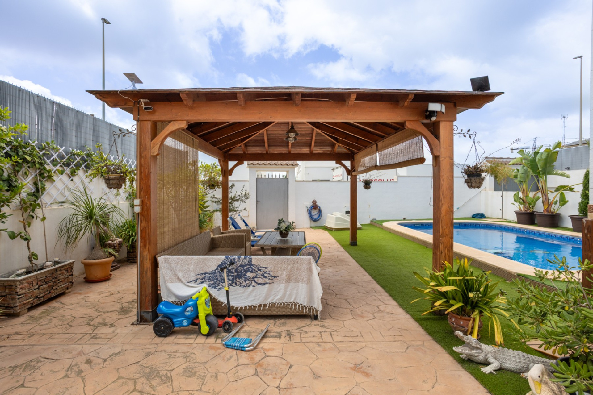 Reventa - Villa Pareada - Los Montesinos - La Herrada