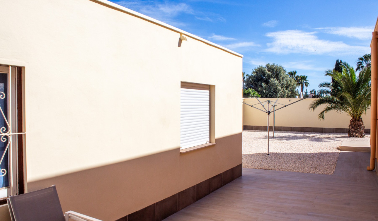 Reventa - Villa Pareada - Torrevieja - La Siesta - El Salado - Torreta