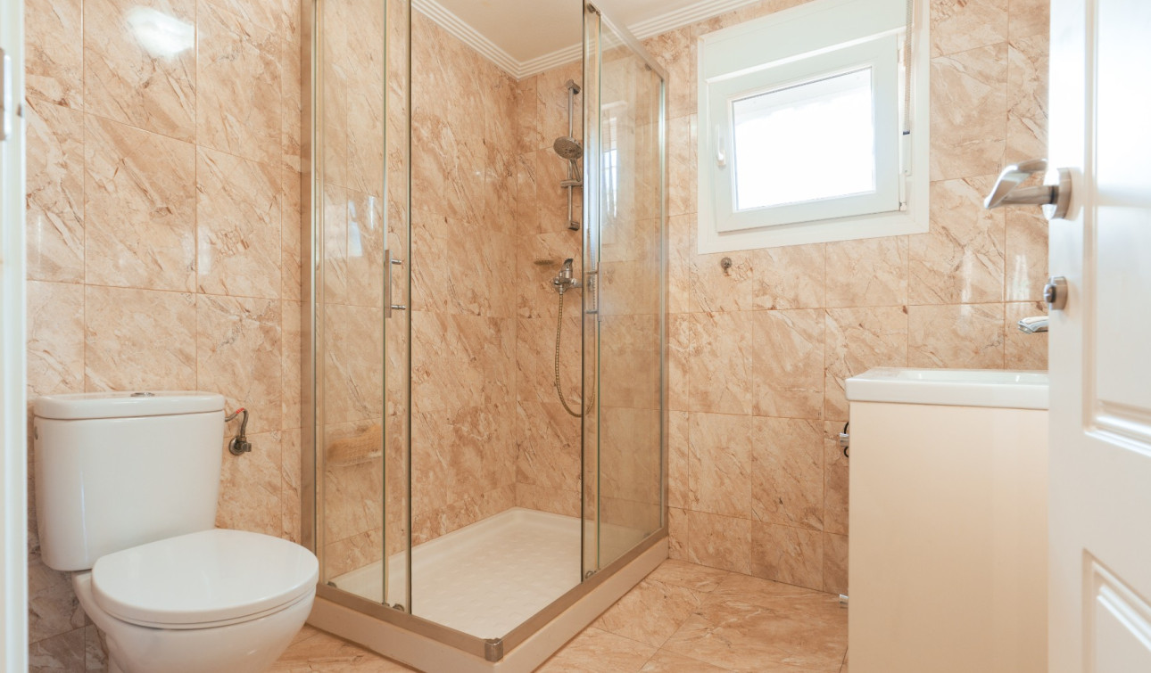 Reventa - Villa Pareada - Torrevieja - Los Balcones